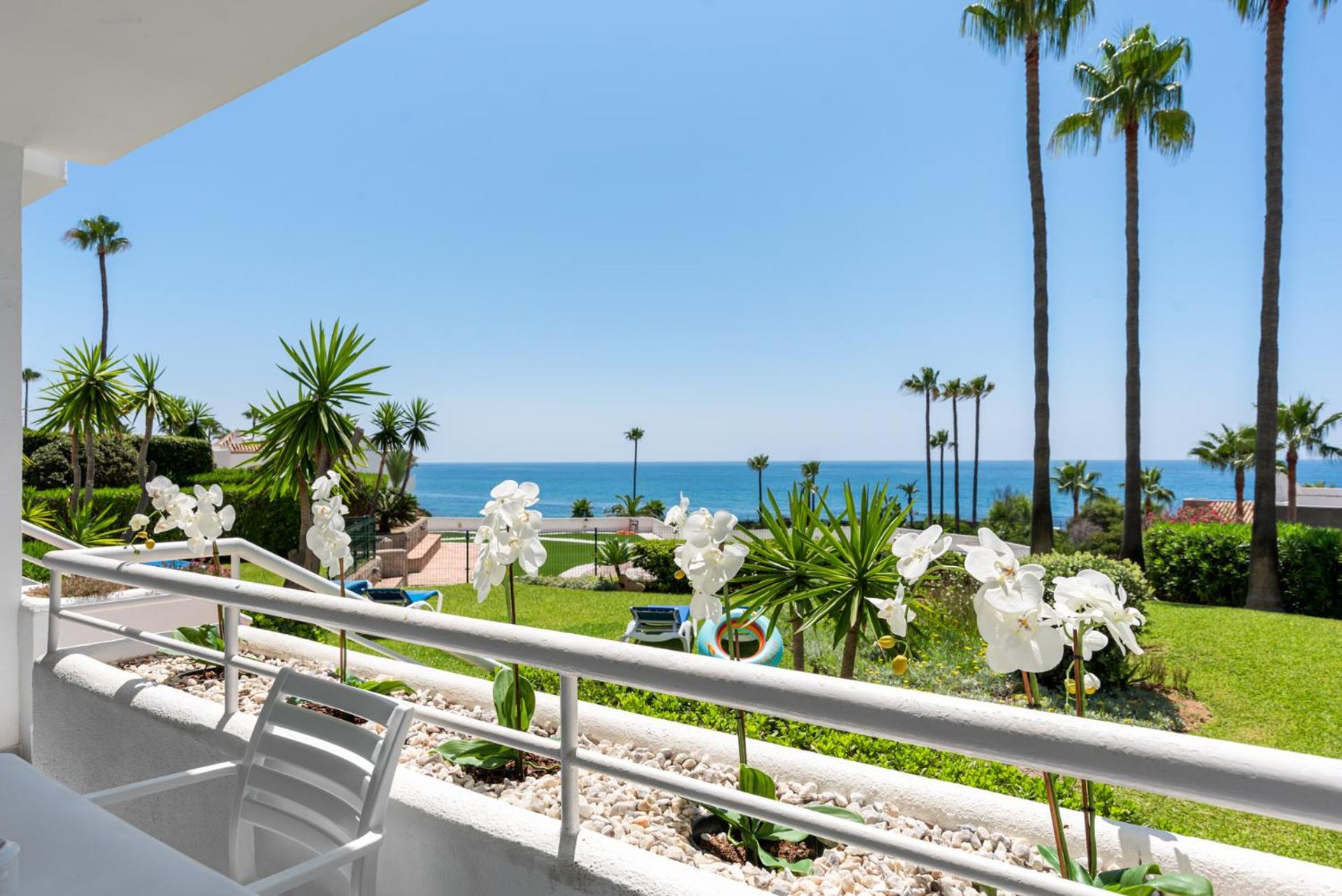Miraflores Apartments By The Beach Costa Del Sol Sitio de Calahonda Eksteriør billede